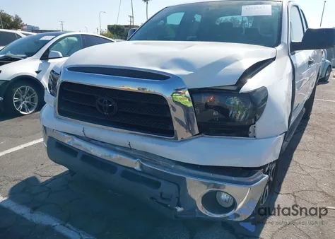 2007 Toyota Tundra Sr5 4.7L V8 z USA, uszkodzony, nr VIN 5TBRT54177S452655